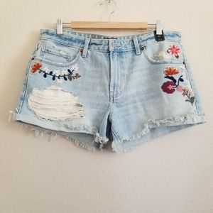 NWOT Abercrombie & Fitch Harper Embroider Shorts